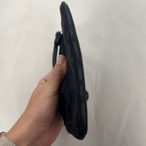 Coach Signature Jacquard Black Wristlet Wallet Purse - Picture 7 of 10